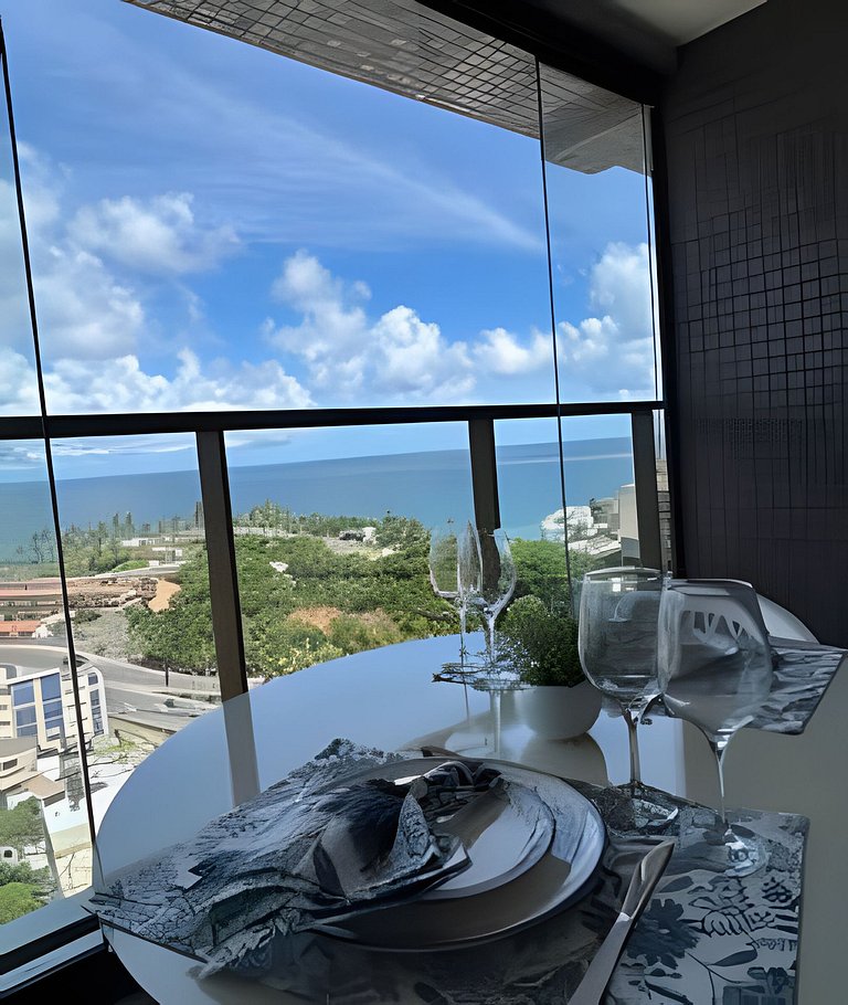 OÁSIS AZUL: Vista Mar no Vibrante Rio Vermelho!