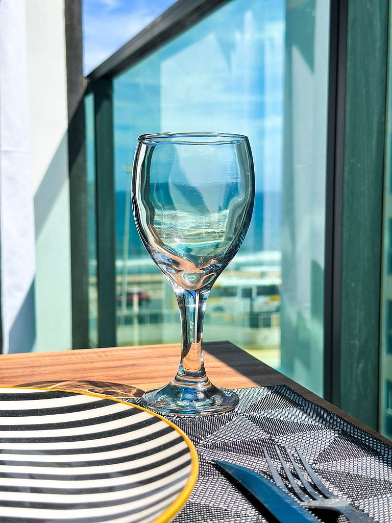 Art Studio – Sea View & Convention Center