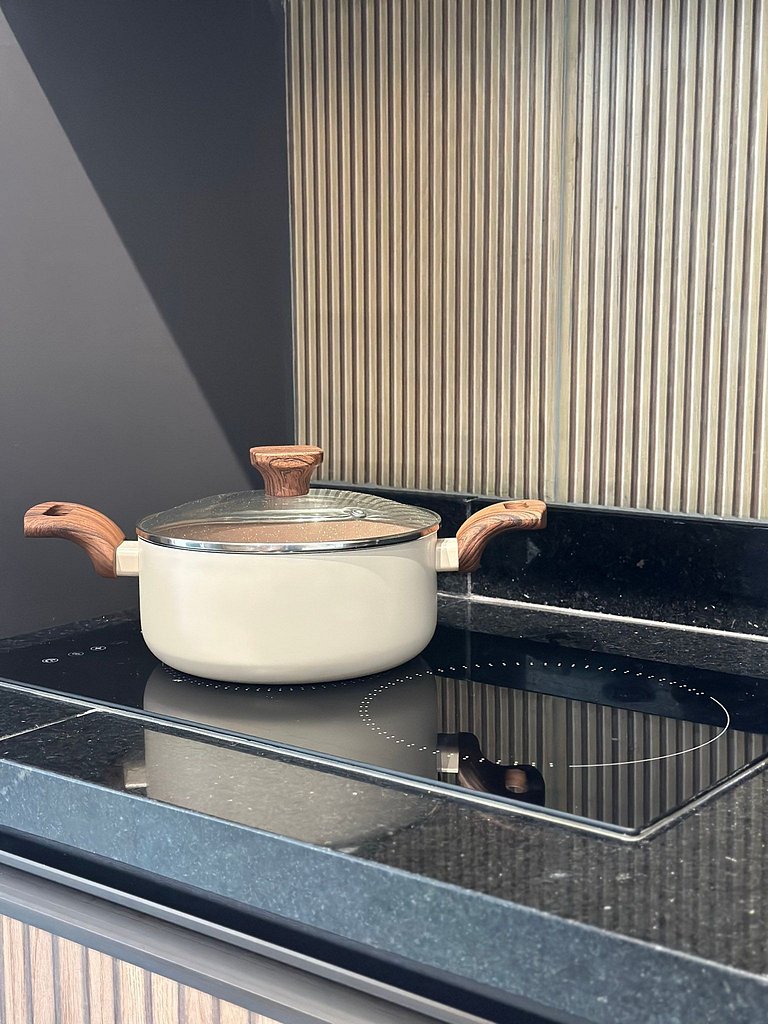 Art Studio – Sea View & Convention Center