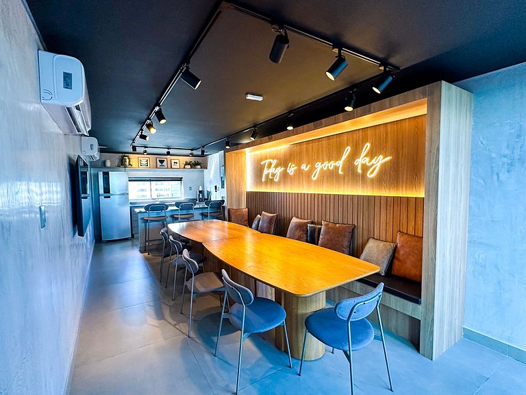 Art Studio – Sea View & Convention Center