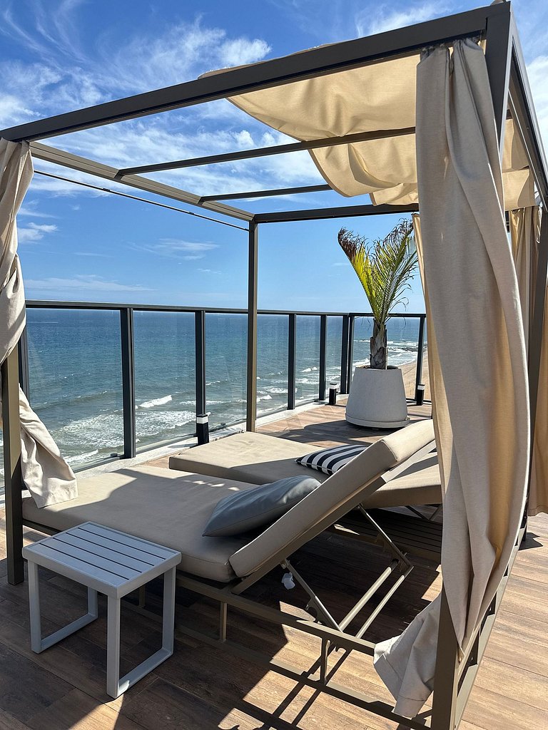 Art Studio – Sea View & Convention Center