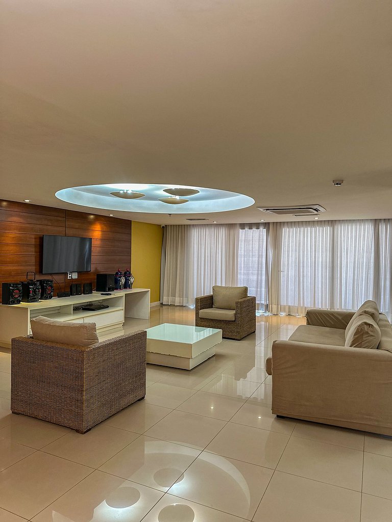 Atlântico Prime Oceanfront - upscale neighborhood