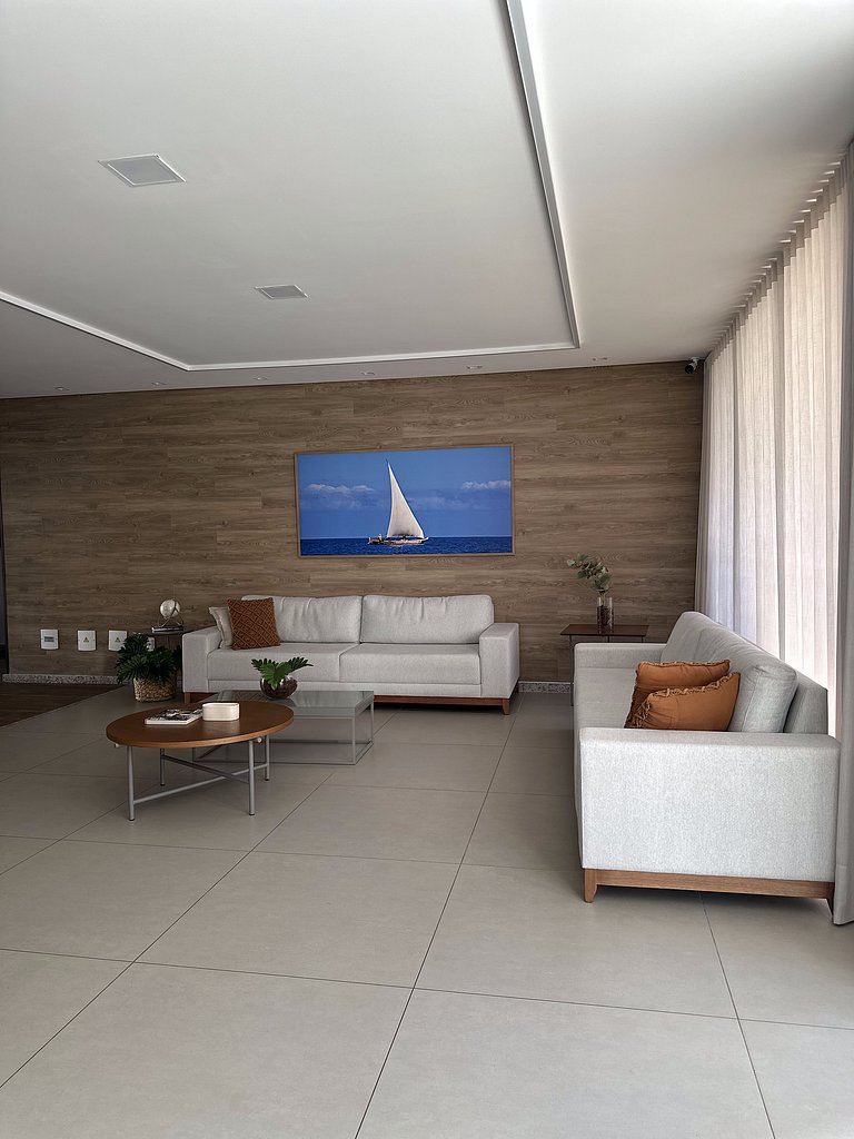 Pearl of the Red River - Sea View