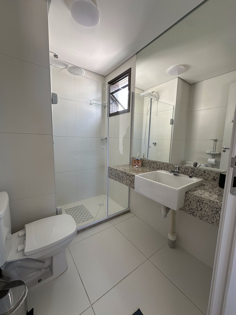 Pearl of the Red River - Sea View