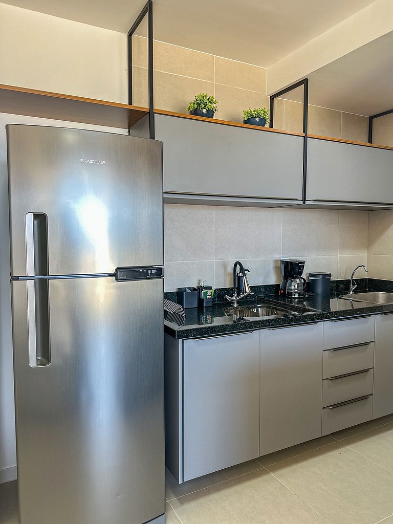 Pearl of the Red River - Sea View