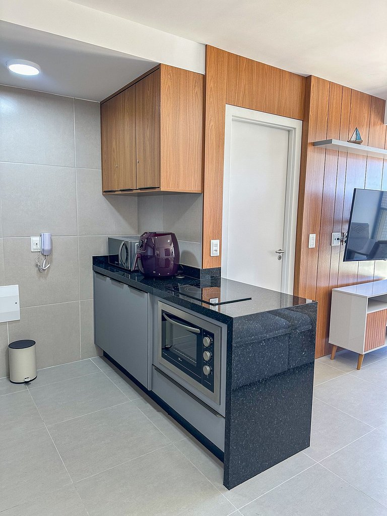 Pearl of the Red River - Sea View