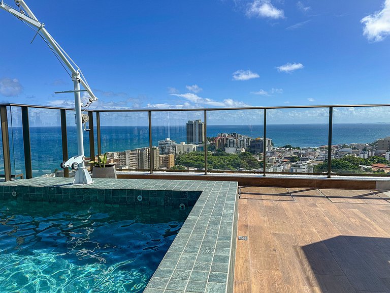 Pearl of the Red River - Sea View