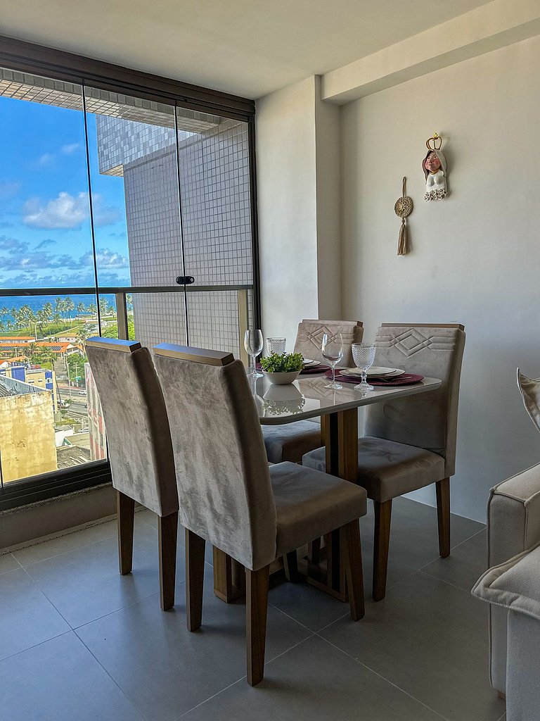 Pearl of the Red River - Sea View