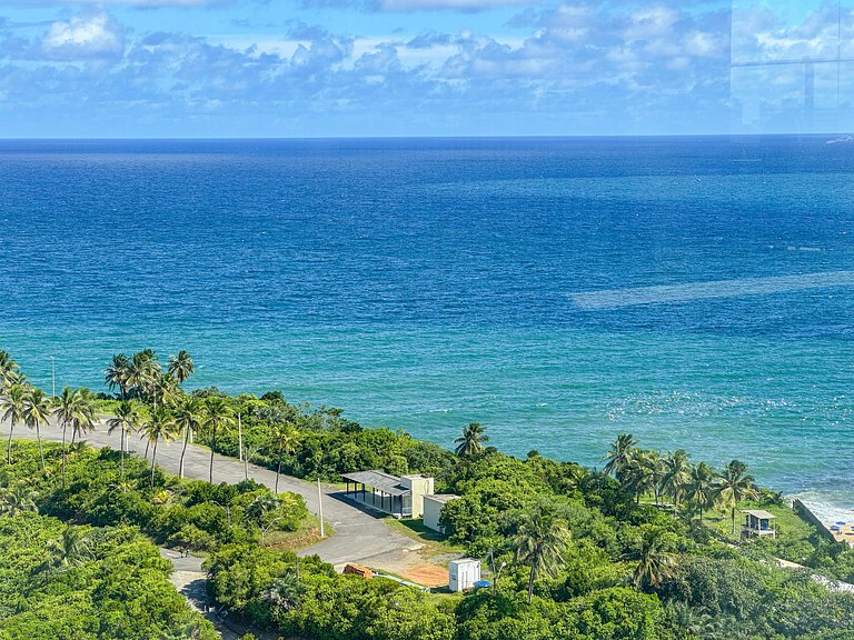 Pearl of the Red River - Sea View